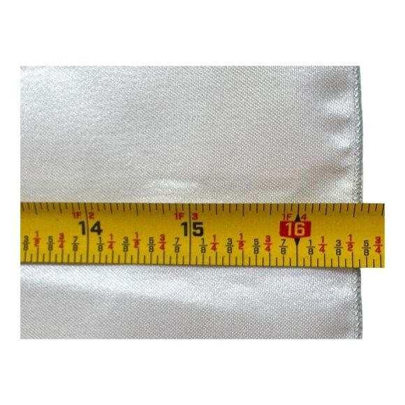 Vintage Set Of 8 White Embroidered Floral Cloth Napkins 17" Elegant Table Decor - Picture 9 of 9